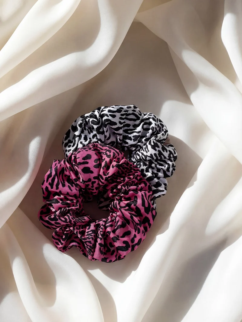 Leopard Beauty Scrunchie Pink