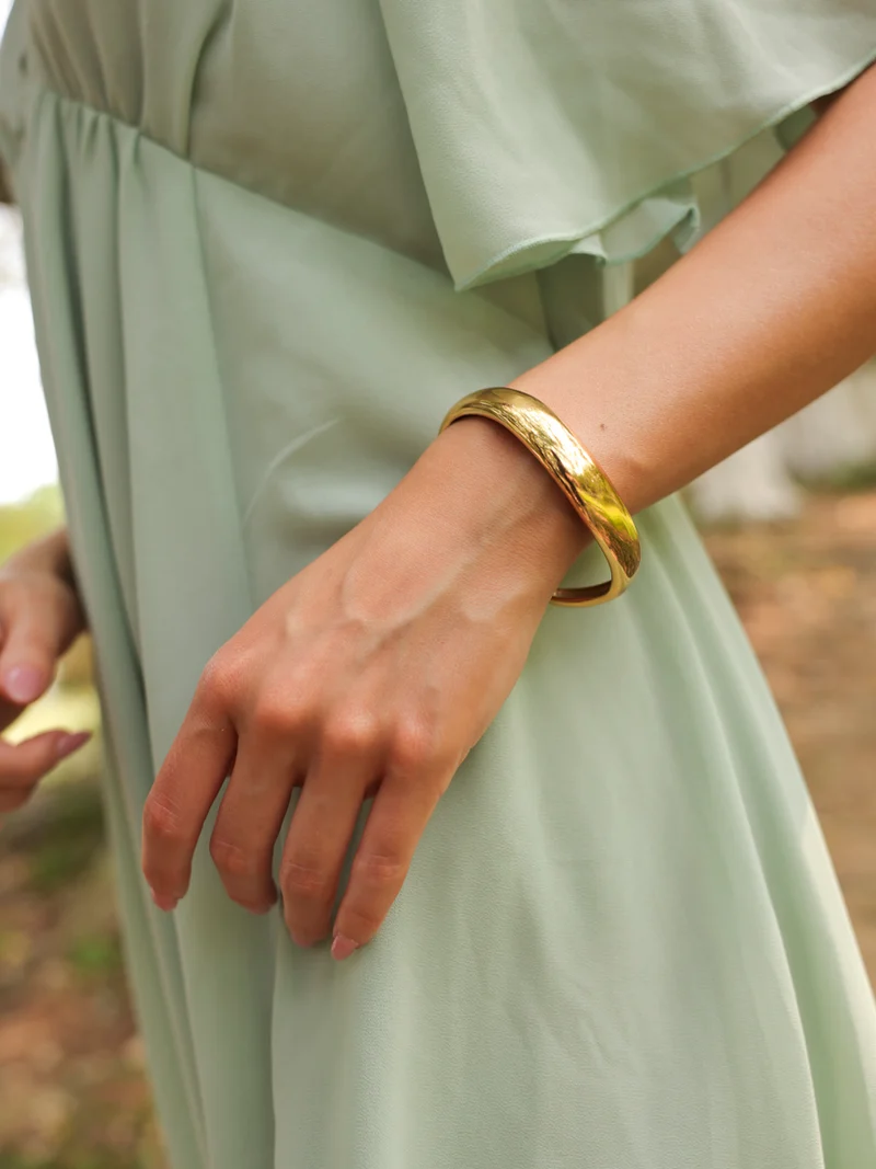 Silent Grace Armcuff