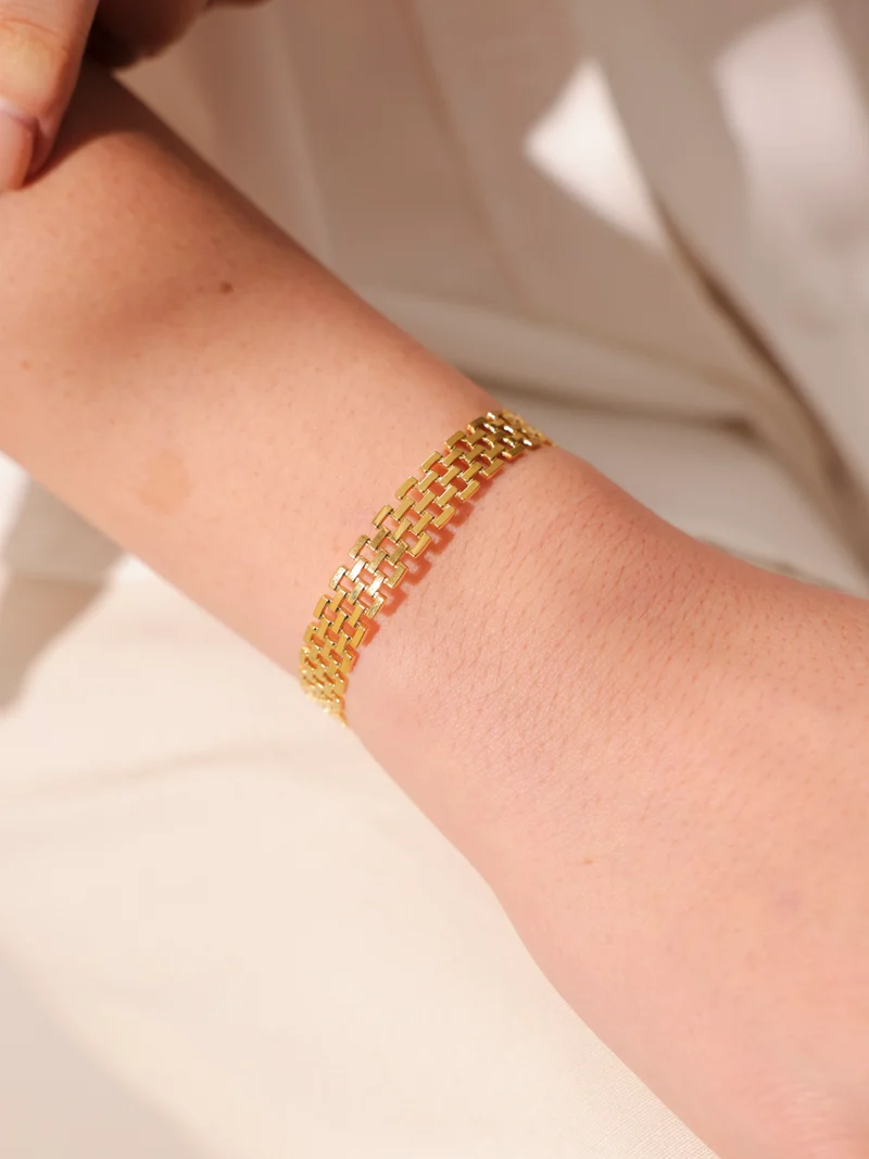 Square Flow Armcuff