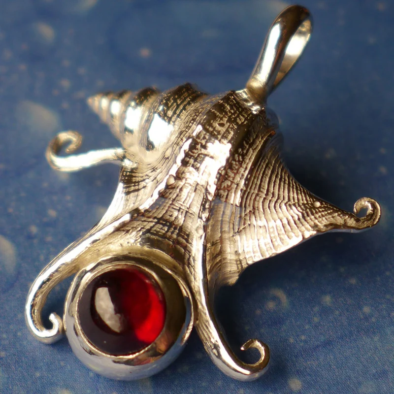 Granatkette maritimes Design Pelikanfuß Unikat