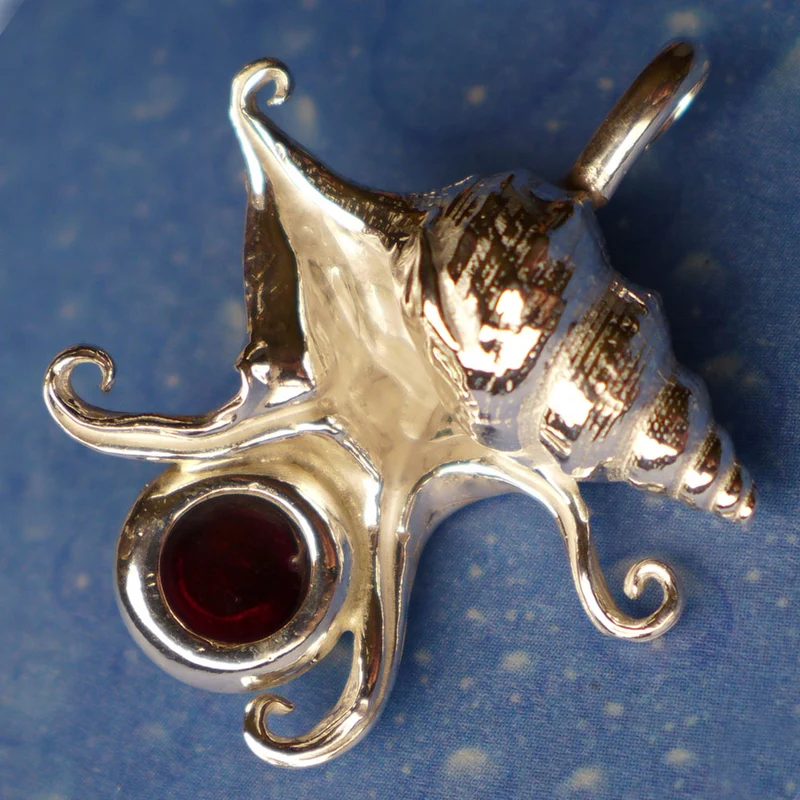 Granatkette maritimes Design Pelikanfuß Unikat