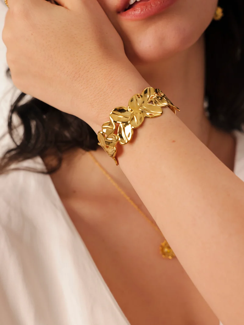 Lush Ripple Armcuff