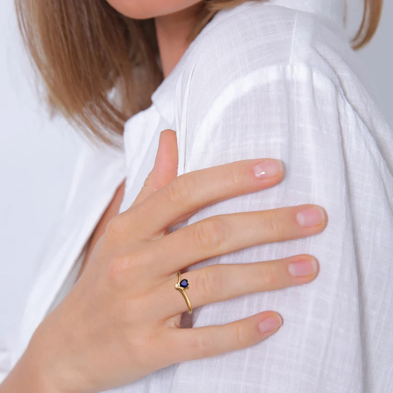 Ring Herz | Laborgezüchteter Diamant (Weiß, 0.004 ct) & Saphir (Blau)