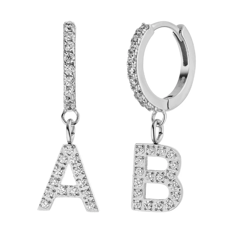 Letter Ohrringe | 18K vergoldet