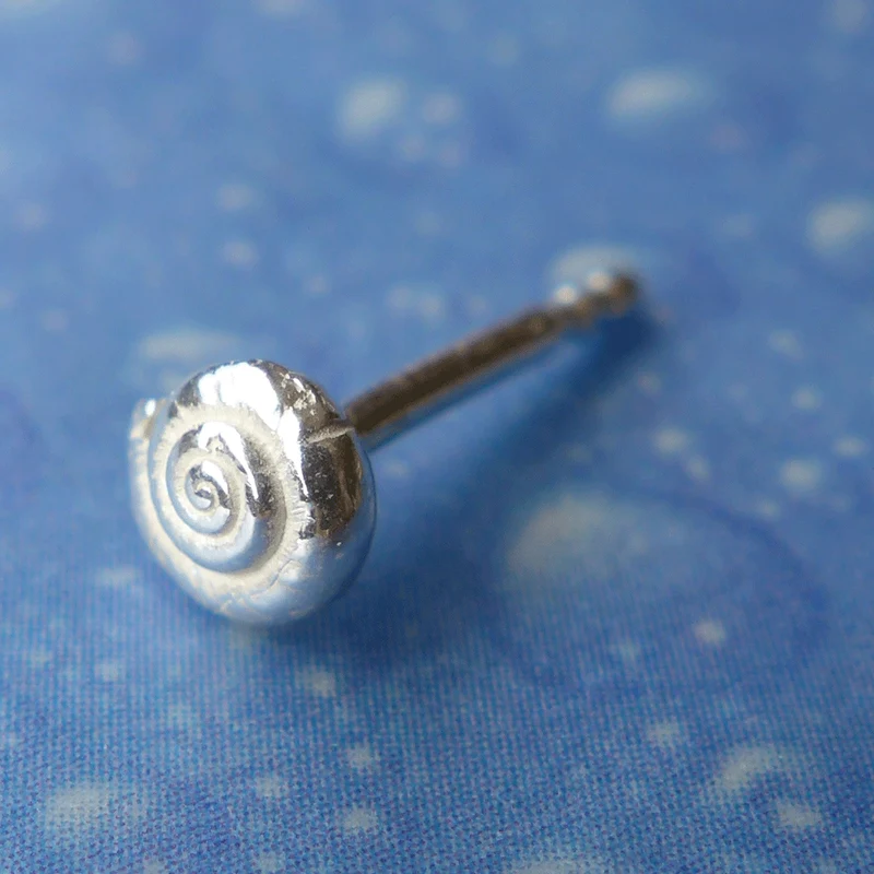 Inselschmuck Silber Ohrstecker Knopfschnecke xs