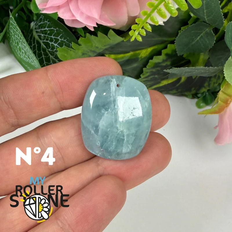 Durchbohrter Aquamarin-Anhänger 5A