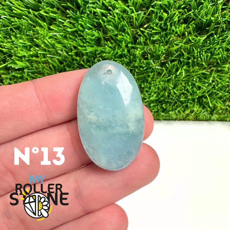 Durchbohrter Aquamarin-Anhänger 5A