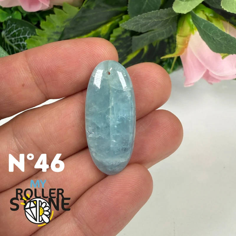 Durchbohrter Aquamarin-Anhänger 5A