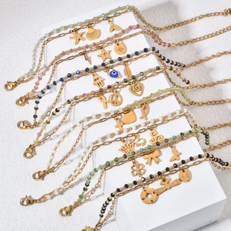 Mehrreihiges Armband im Boho-Stil aus Natursteinen