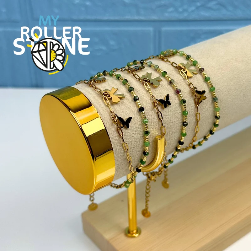 Mehrreihiges Armband im Boho-Stil aus Natursteinen