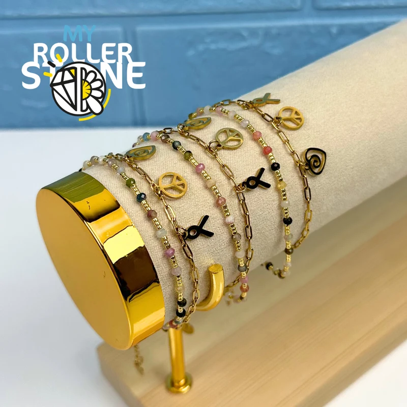 Mehrreihiges Armband im Boho-Stil aus Natursteinen