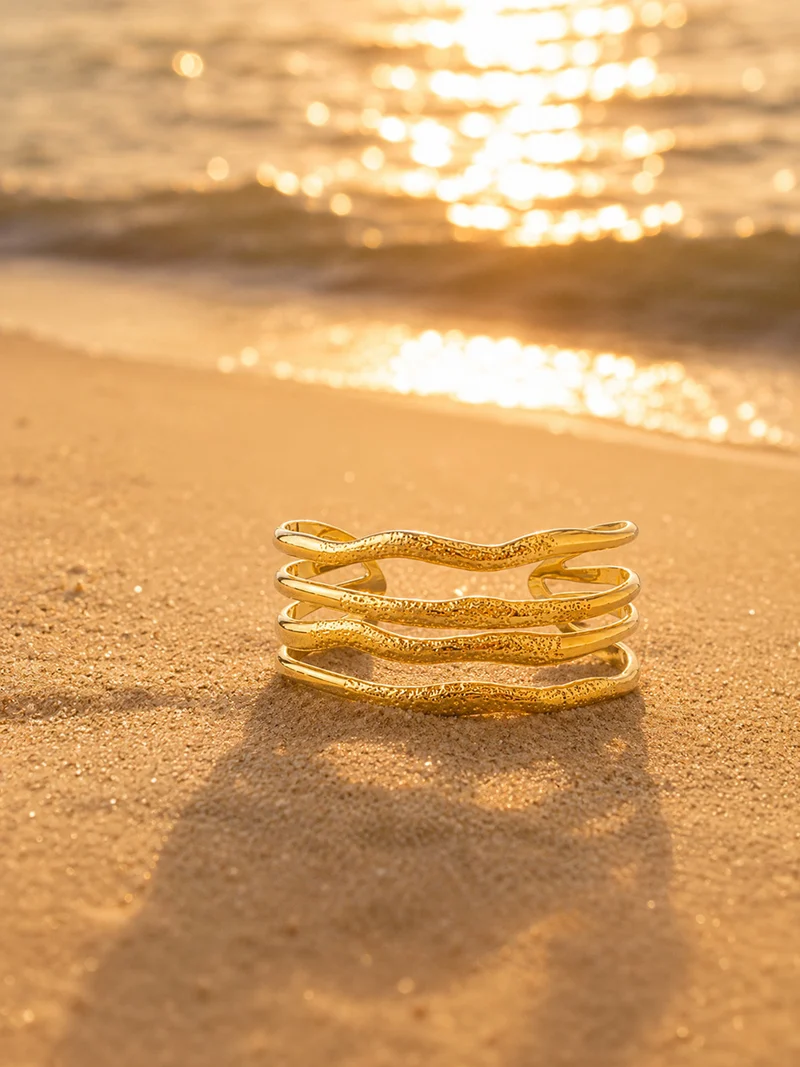Delicate Ripple Armcuff