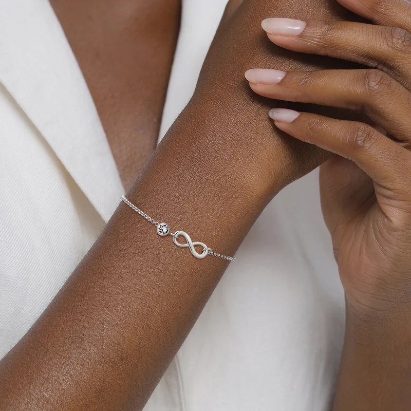 Armband Infinity | Mit Kristallen von Swarovski® (Weiß)