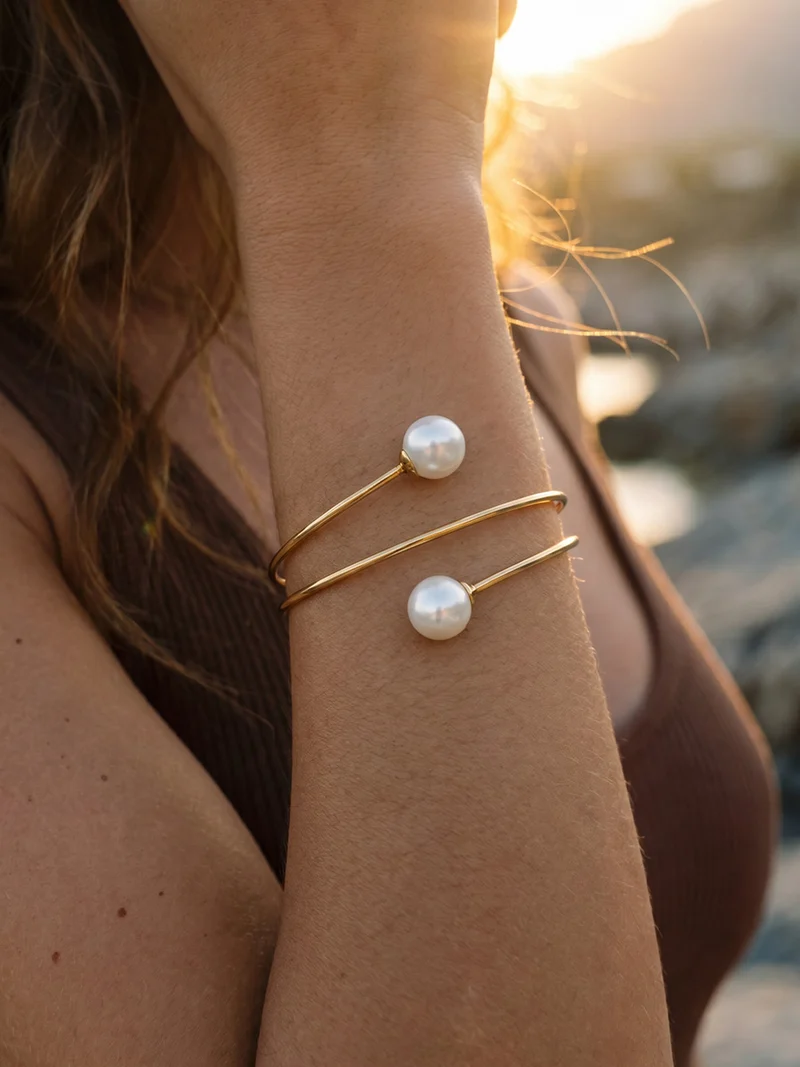 Pearl Night Armcuff