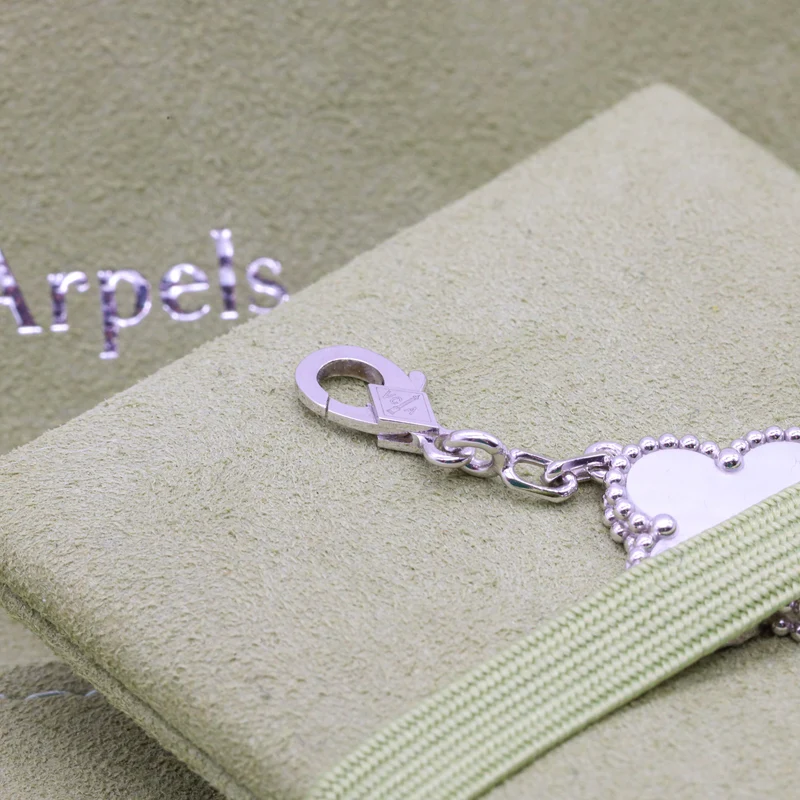 Van Cleef & Arpels Vintage Alhambra Armband 5 Motive 18K Weißgold mit Zertifikat
