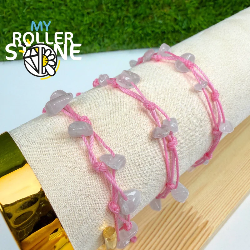 Rosenquarz-Armband mit gewachster Kordel