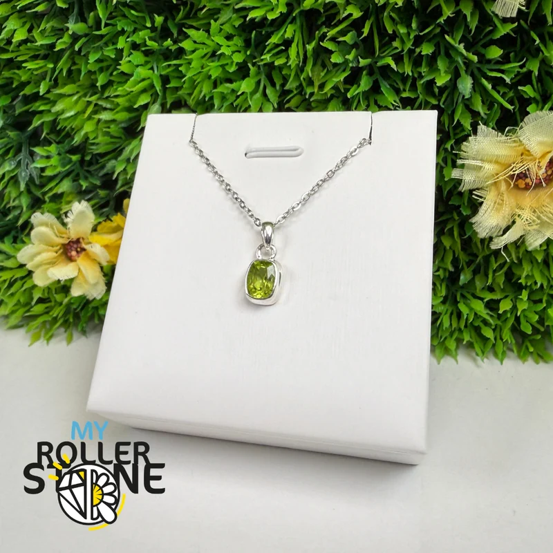 Peridot-Anhänger aus 925er Sterlingsilber – PDTP623