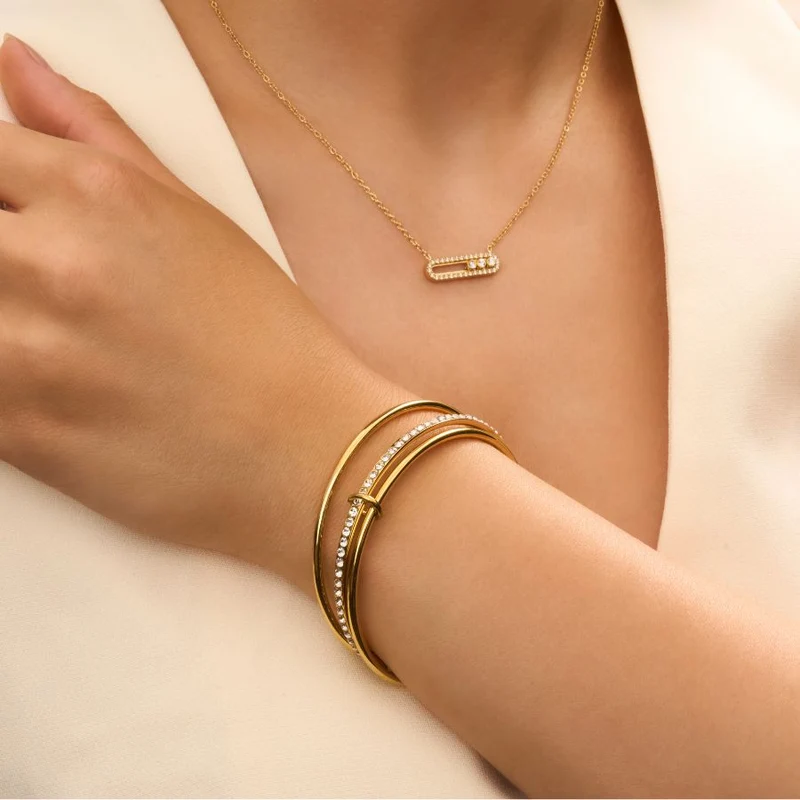Triple Pave Infinity Armreif 18K Vergoldet