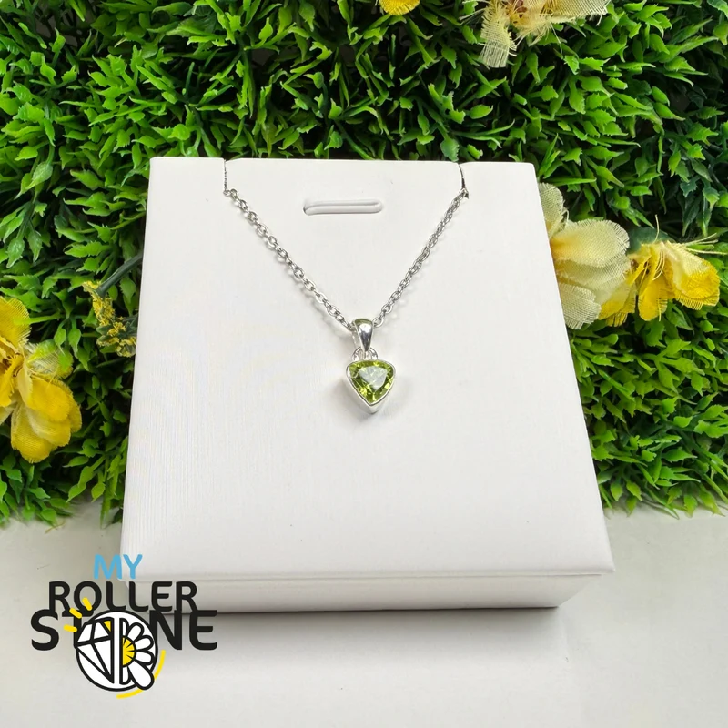 Peridot-Anhänger aus 925er Sterlingsilber – PDTP720
