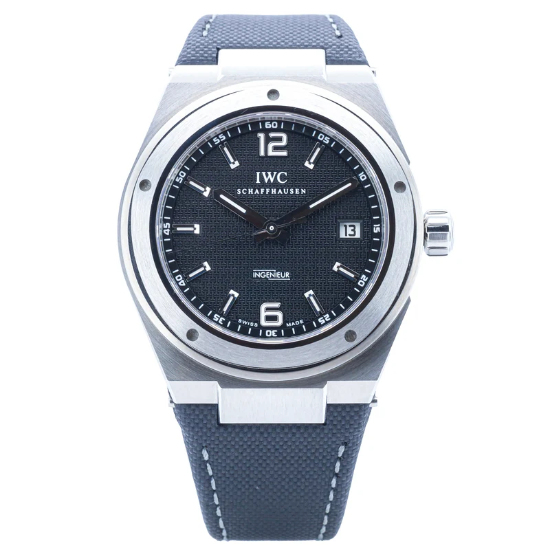 IWC Schaffhausen Ingenieur 322701 42mm Edelstahl Textilarmband