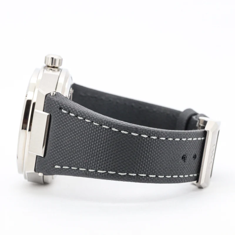 IWC Schaffhausen Ingenieur 322701 42mm Edelstahl Textilarmband