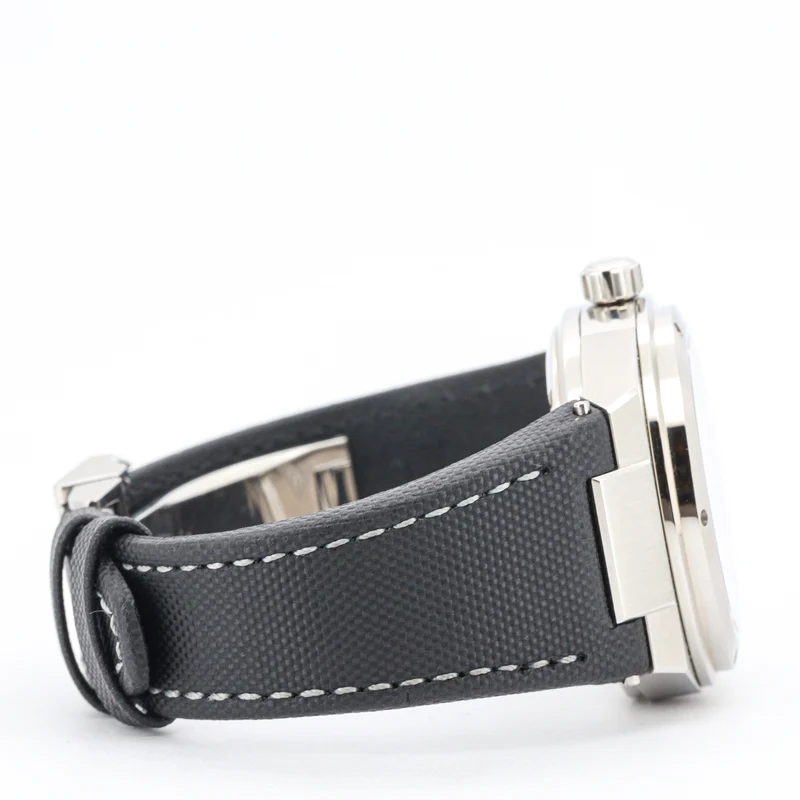 IWC Schaffhausen Ingenieur 322701 42mm Edelstahl Textilarmband