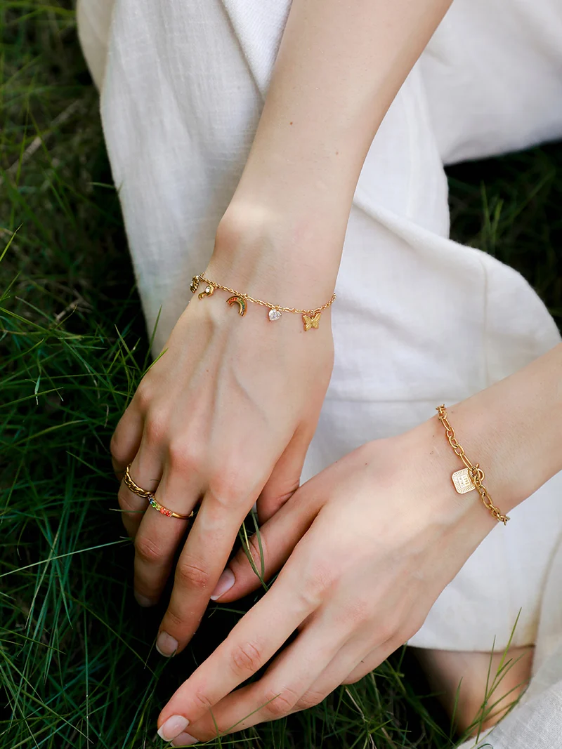 Embrace Love Set