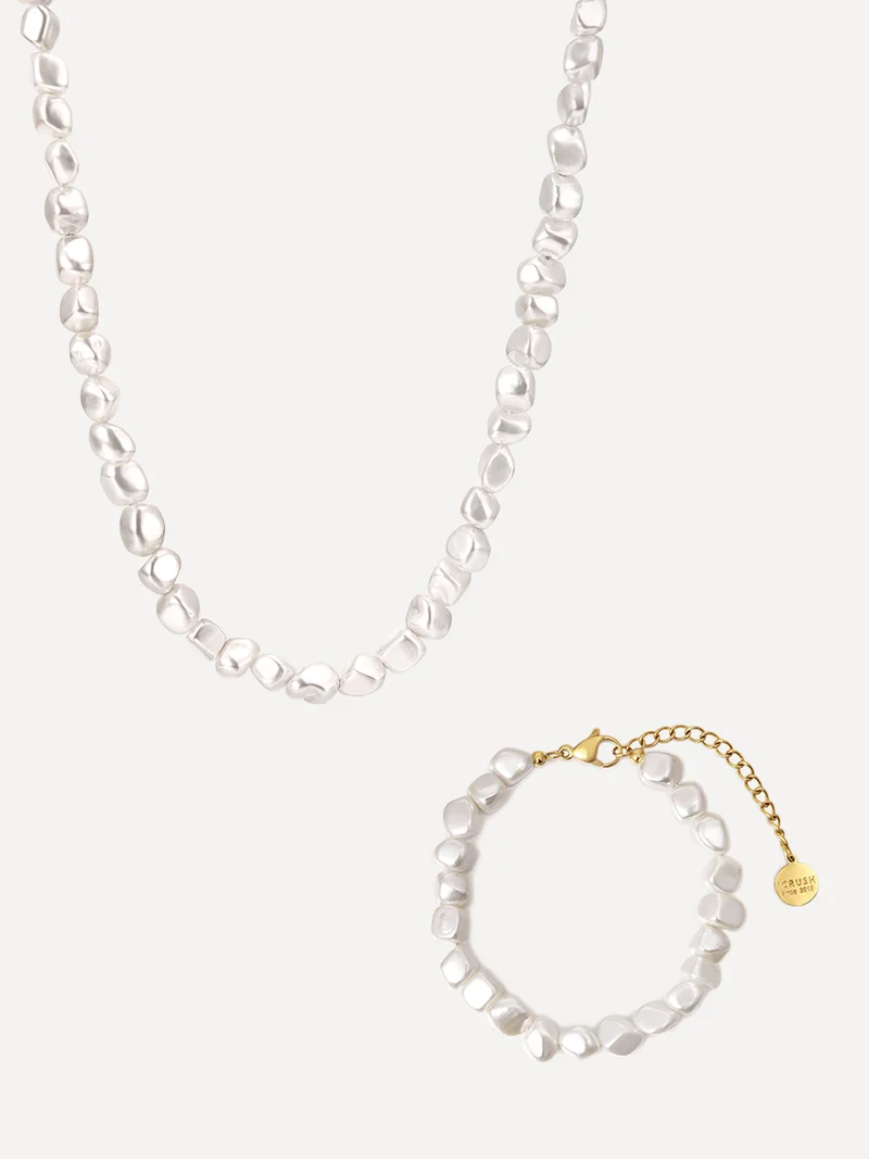 Delightful Pearl Set