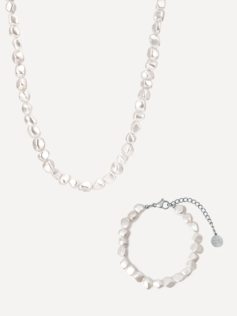 Delightful Pearl Set