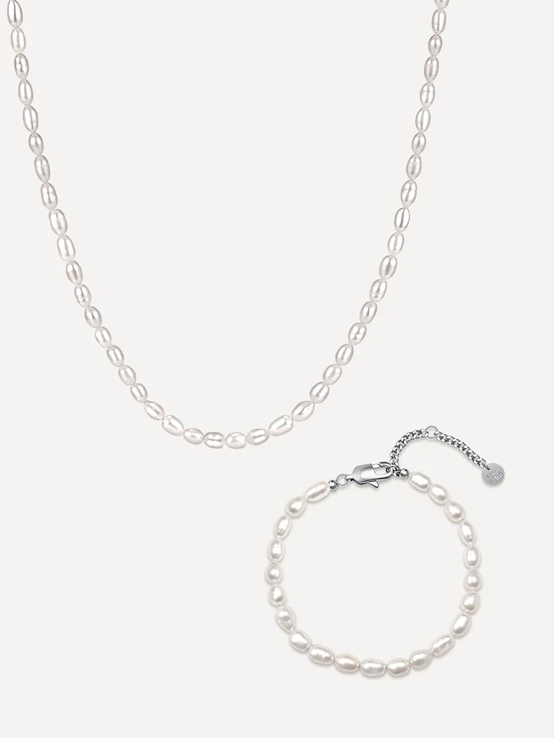 Classic Pearls Set