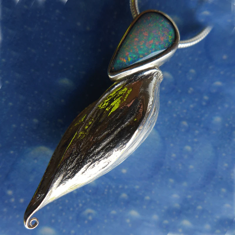 Floraler Schmuck Same Opal Anhänger