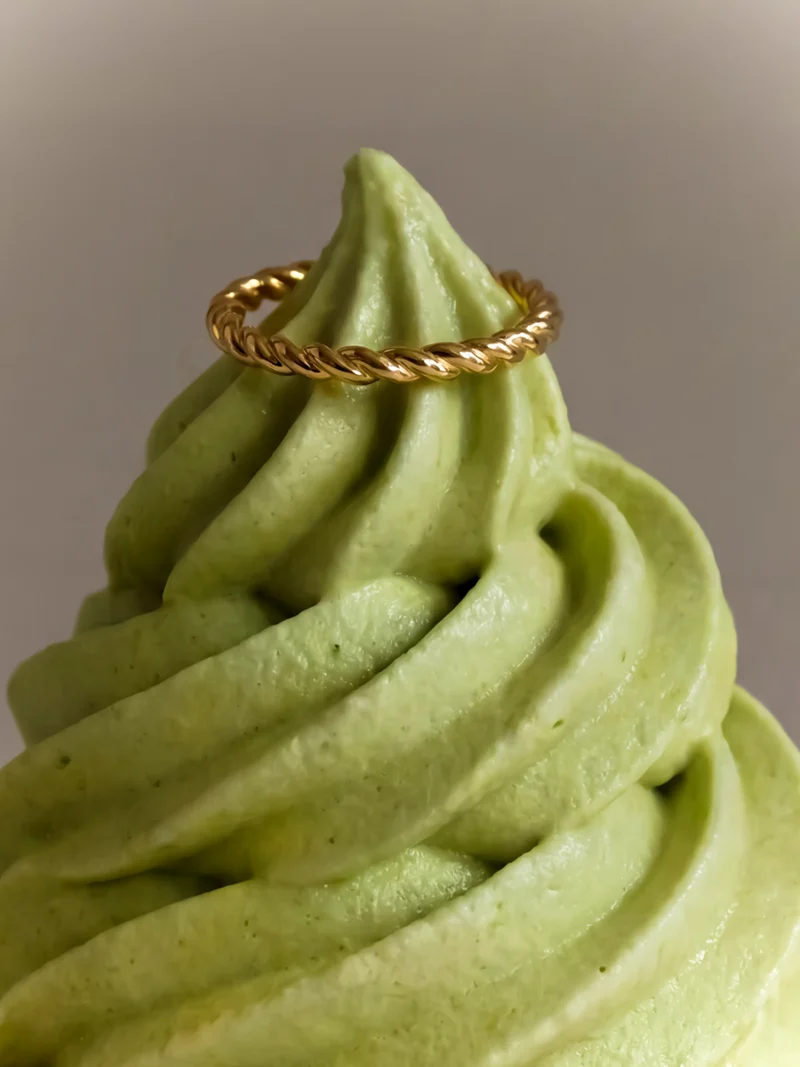 Elegant Twisted Ring