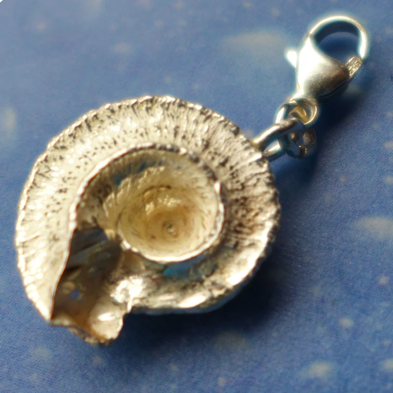 Charm Anhänger Schnecken Noble Sonnenuhr