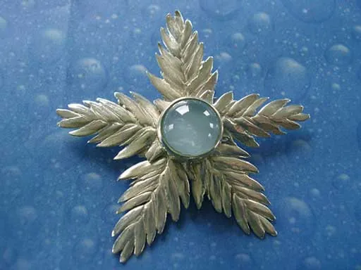 Dünengras mit Aquamarin Anhänger Design