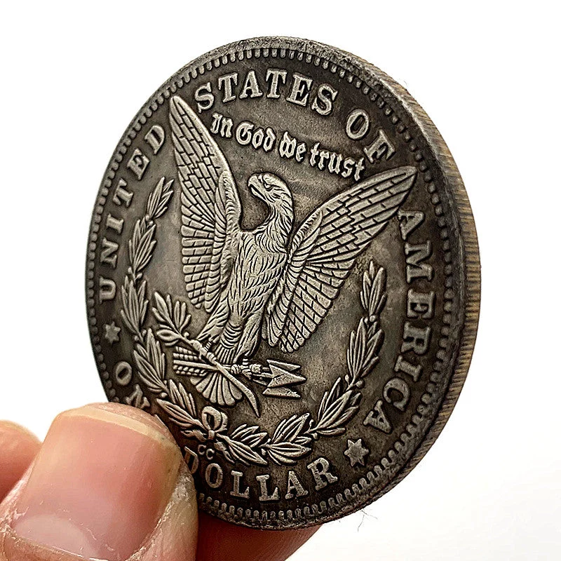 Alte Vintage Silberne Löwenmedaille aus Messing