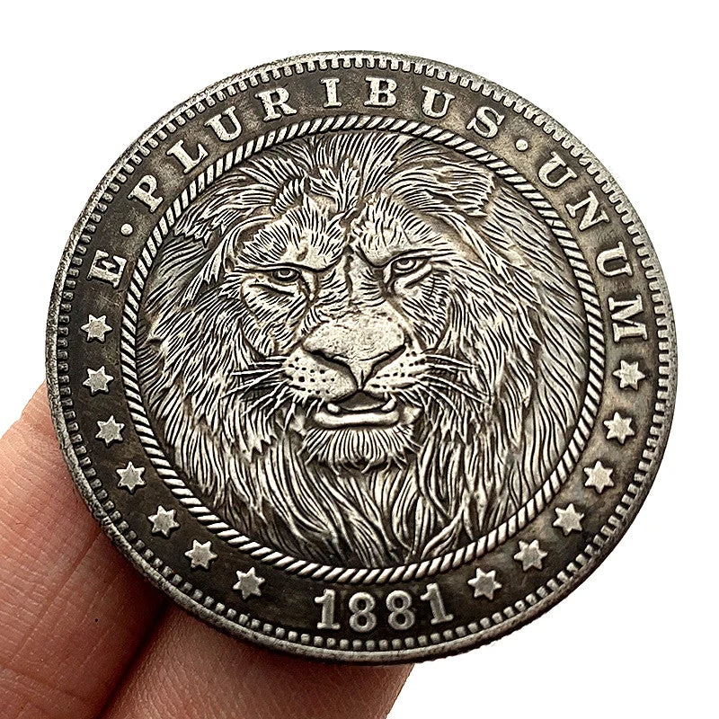 Alte Vintage Silberne Löwenmedaille aus Messing