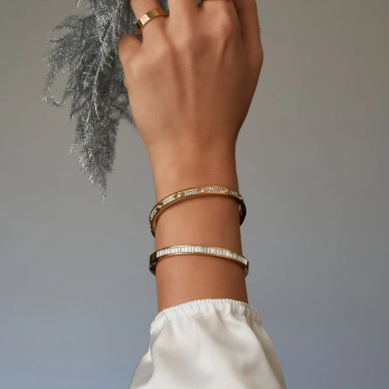 Timeless Pave Armreif 14K Vergoldet