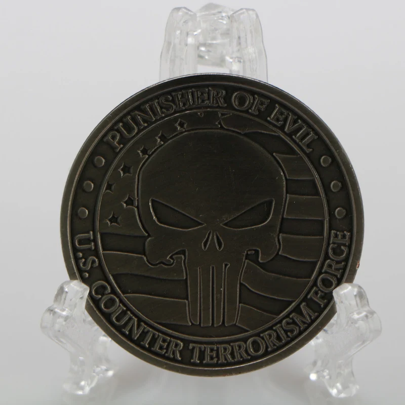 Vintage Totenkopf-Medaillen aus vernickeltem Silber