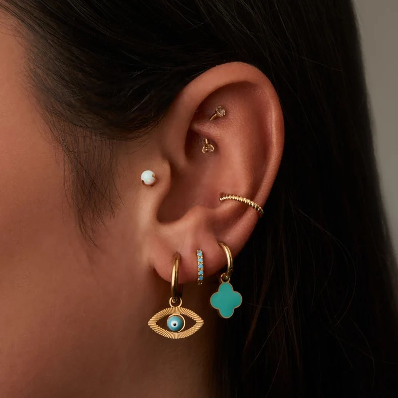 White Opal Labret