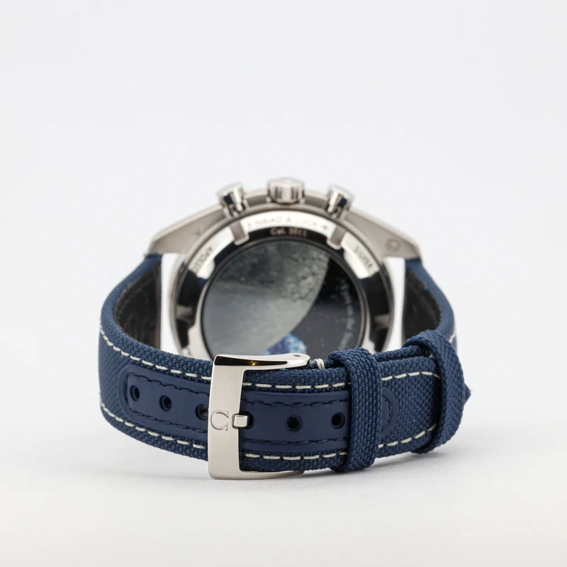 Omega Speedmaster Professional Moonwatch 42 'Silver Snoopy Award' 10/25 NEW
