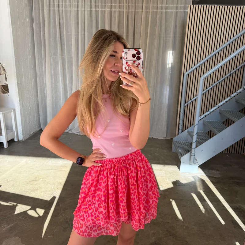 Soft Flow Shorts - Leo Neon