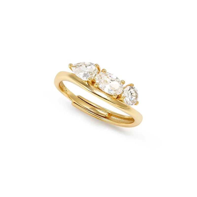 My Rebel Art Trilogy Ring in Gold with Oval CZ