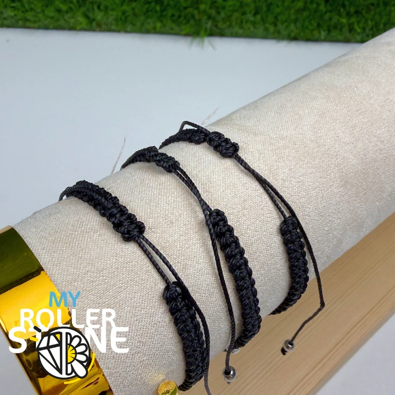 Verstellbares Infinity-Armband aus geflochtenem Material mit Onyx