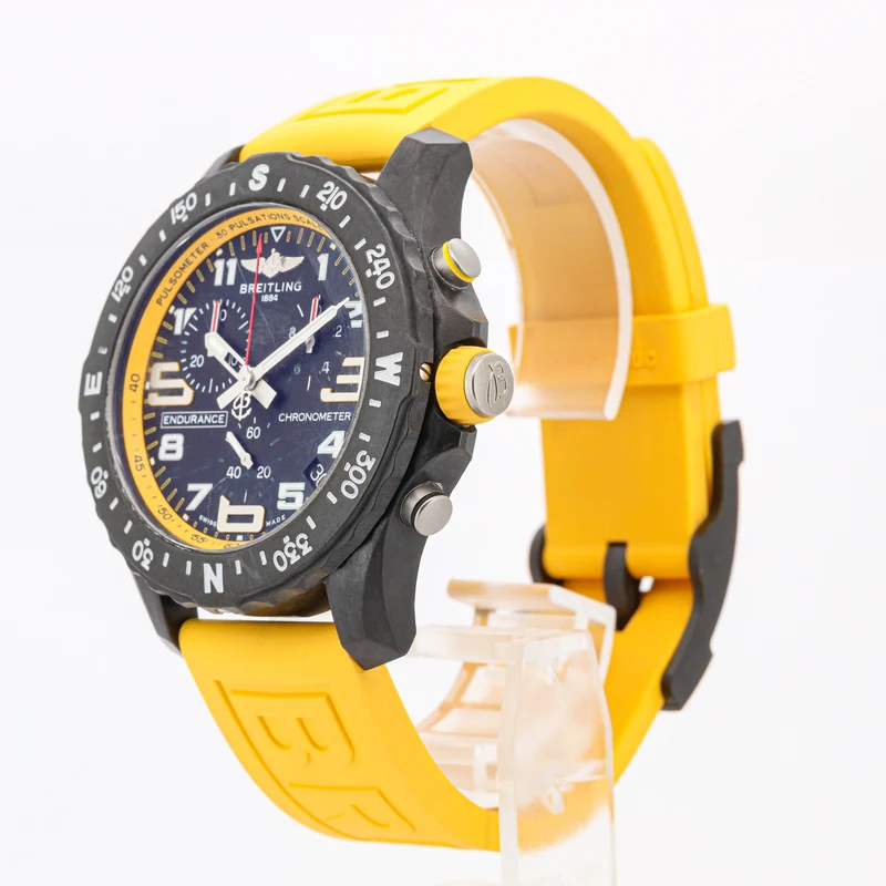 Breitling Endurance Pro 44mm X82310 Quarz