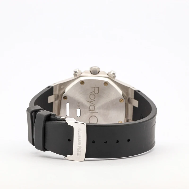 Audemars Piguet Royal Oak Chronograph 39 26022BC.OO.D002CR.01 White Gold Black Rubber Strap