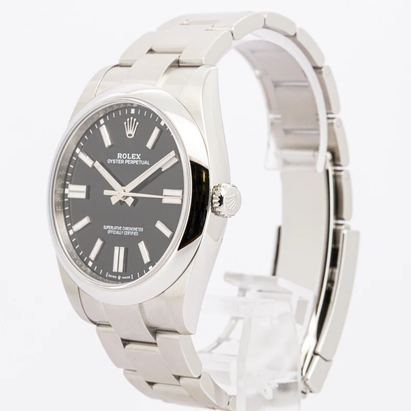 Rolex Oyster Perpetual 41 124300 Black Dial Full Set