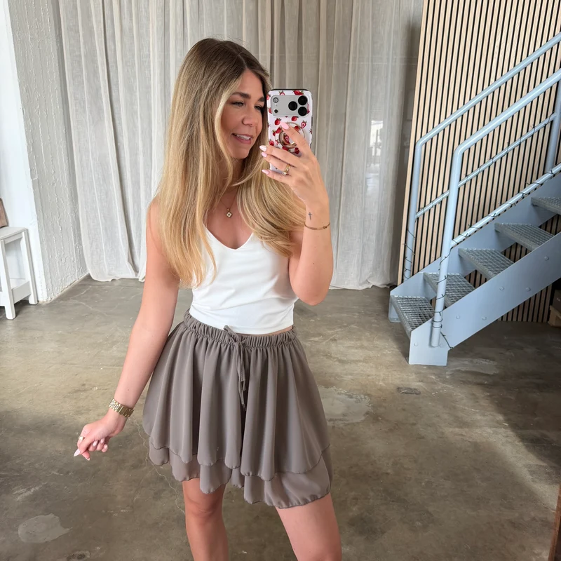 Soft Flow Shorts - Taupe