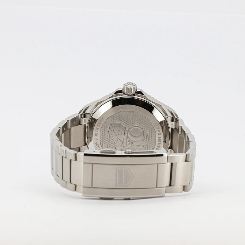 TAG Heuer Aquaracer 300M Professional 300 Date Black Dial ungetragen 2024 Garantie 10/26