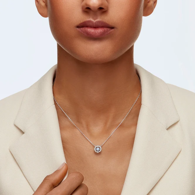 Una Necklace with Round-Cut Blue Crystal in Rhodium Silver