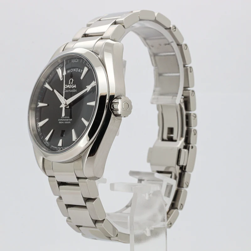 Omega Seamaster Aqua Terra Day - Date 41 231.10.42.22.03 B&P